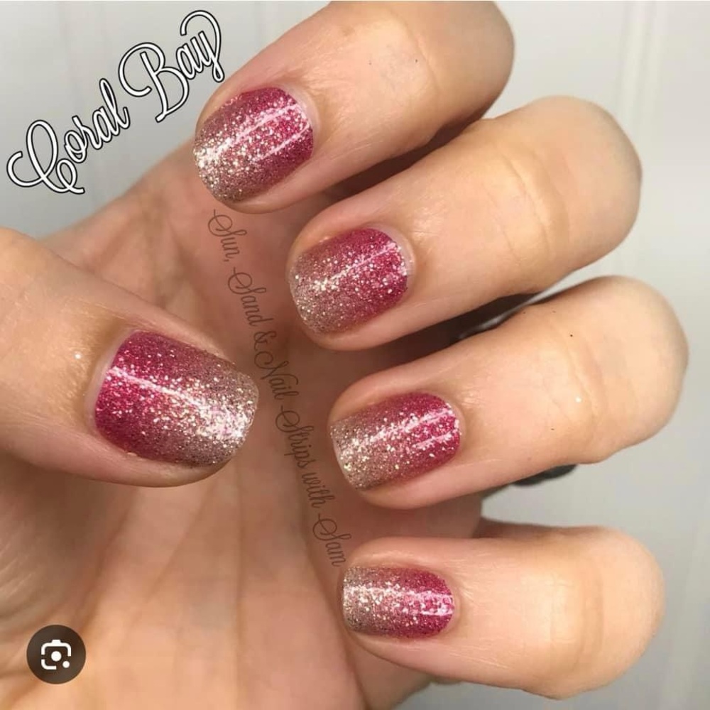 Coral Bay glitter hombre nail strip from Color Street. New with tags